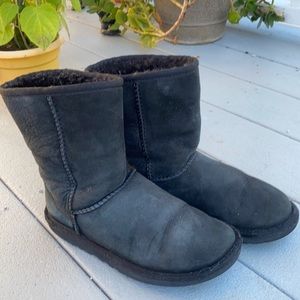 UGG boots size 5